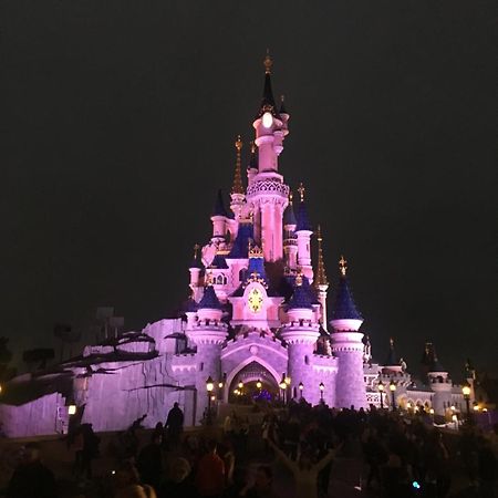 F&B'S Home Disneyland Paris Serris Eksteriør billede