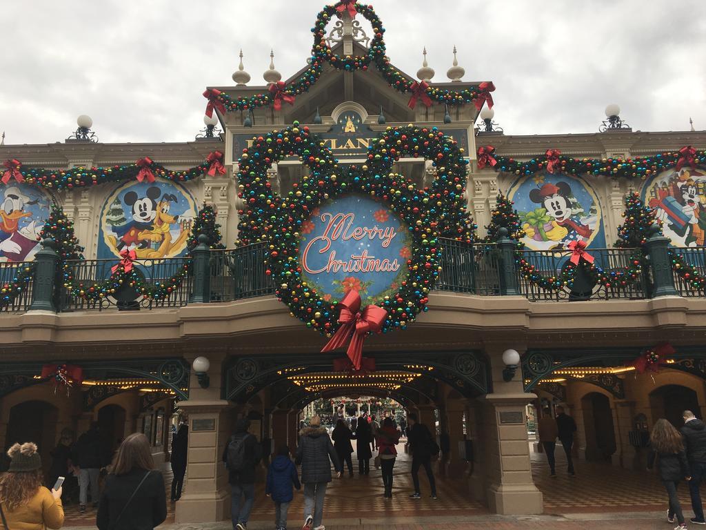 F&B'S Home Disneyland Paris Serris Eksteriør billede
